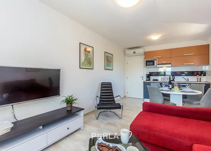 House Briny In A Quiet Location On Krk Island, Beautiful 게스트하우스 4*